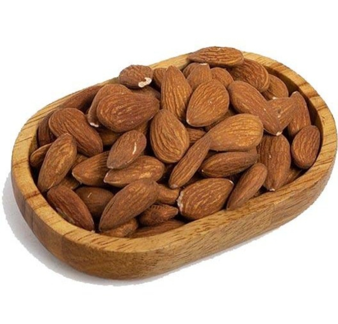 مغز بادام ایرانی خام